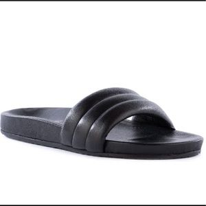 Seychelles Low Key Classic sliders (NWT) (Black)